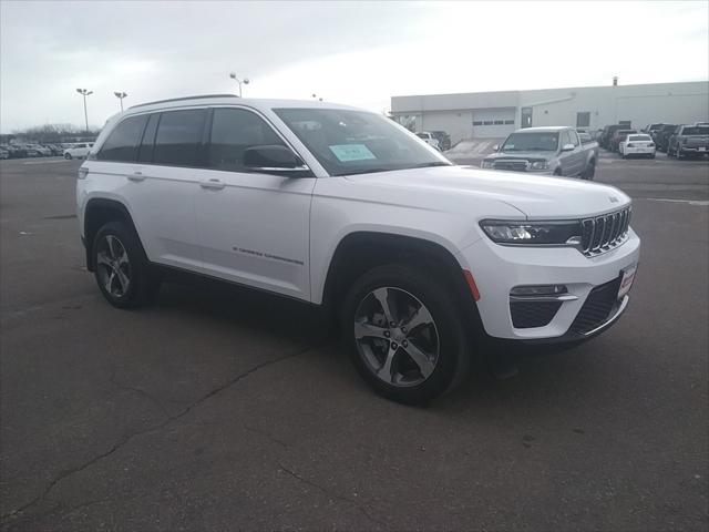 new 2025 Jeep Grand Cherokee car, priced at $45,977