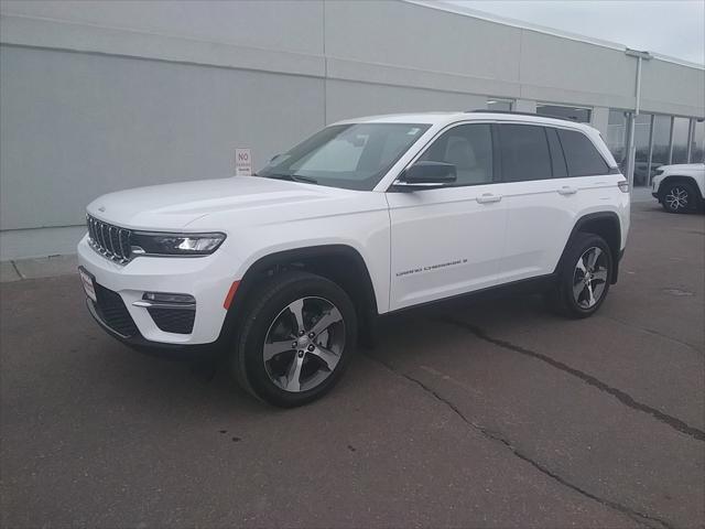 new 2025 Jeep Grand Cherokee car, priced at $45,977