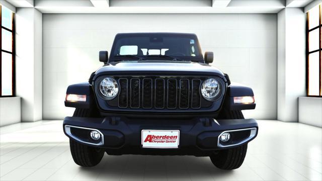 new 2024 Jeep Gladiator car, priced at $40,977