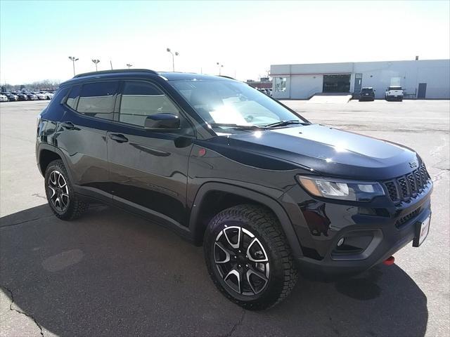 new 2024 Jeep Compass car, priced at $32,977