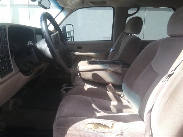 used 2005 GMC Sierra 2500 car, priced at $7,999