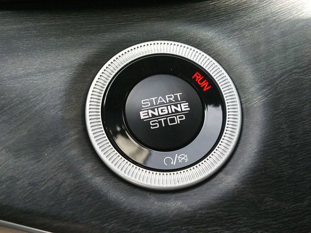new 2025 Jeep Grand Cherokee L car, priced at $43,977