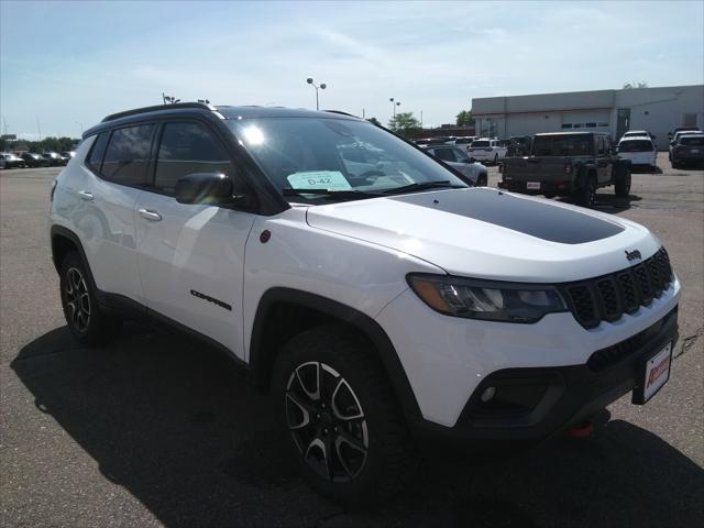 new 2025 Jeep Compass car, priced at $34,477