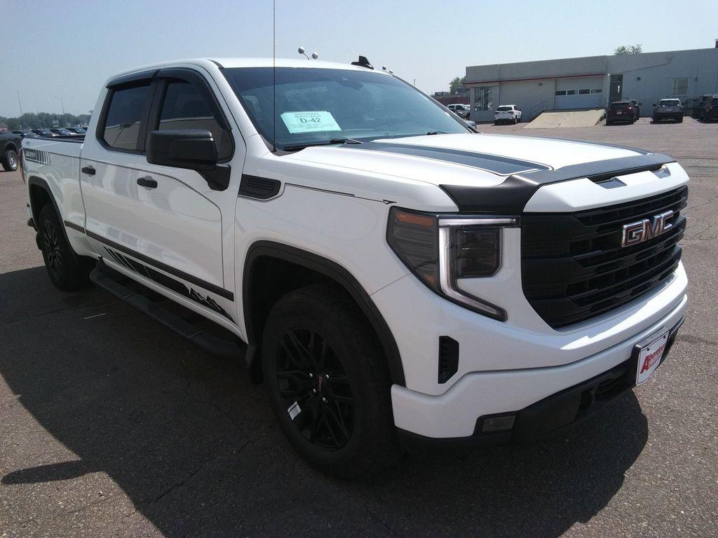 used 2023 GMC Sierra 1500 car, priced at $34,975