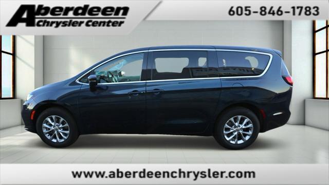 new 2024 Chrysler Pacifica car, priced at $40,977