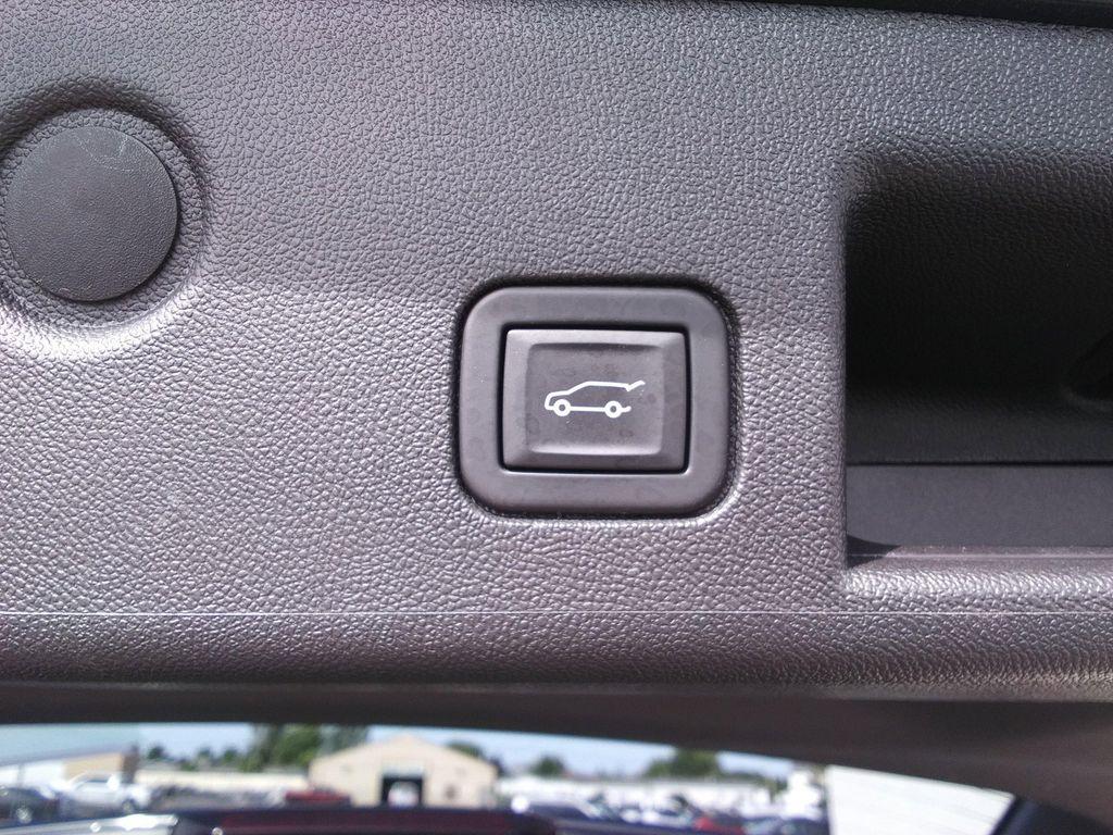 used 2023 Chevrolet Equinox car, priced at $24,975