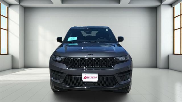 new 2024 Jeep Grand Cherokee car, priced at $43,977