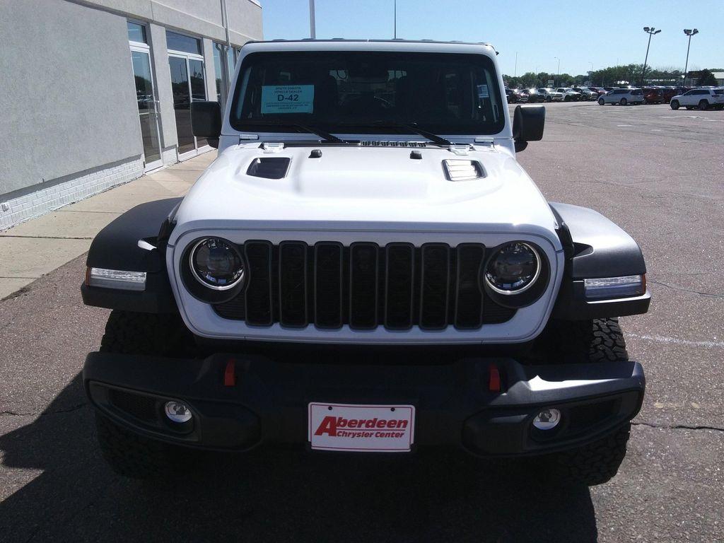 new 2025 Jeep Wrangler car, priced at $58,477