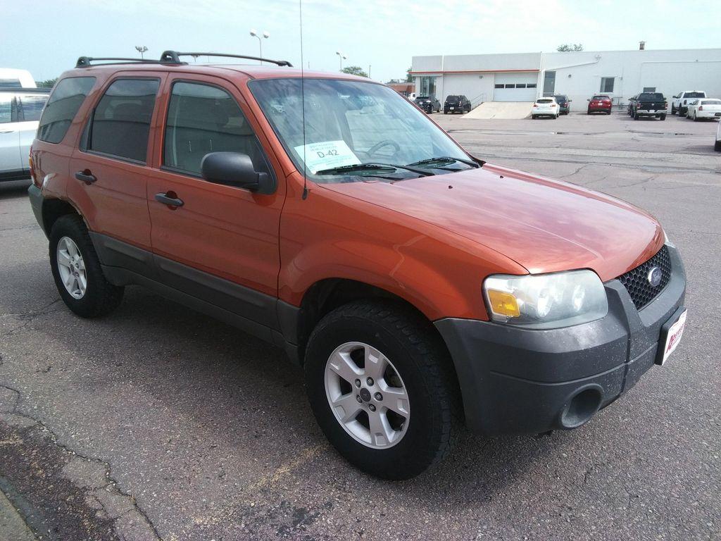 used 2006 Ford Escape car, priced at $4,999