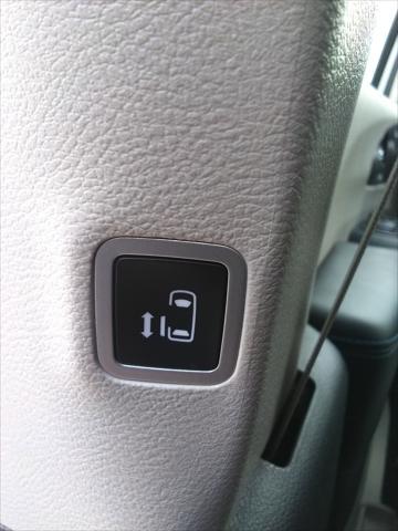 used 2021 Chrysler Pacifica car, priced at $31,975