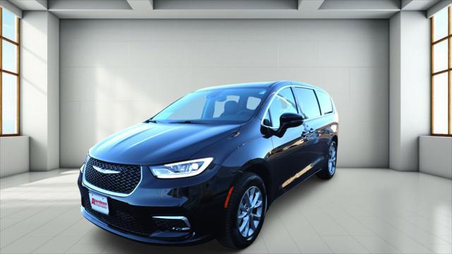 new 2024 Chrysler Pacifica car, priced at $41,977