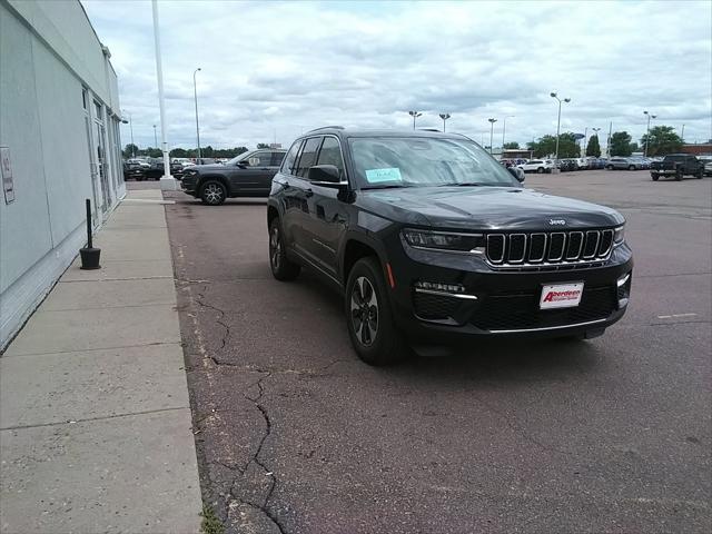 new 2023 Jeep Grand Cherokee car, priced at $46,977