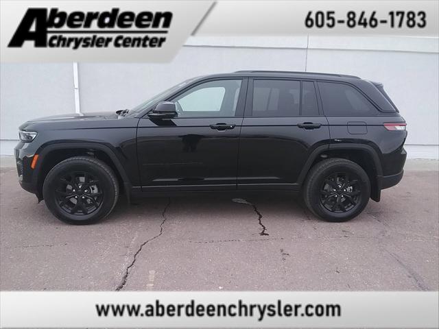 new 2025 Jeep Grand Cherokee car, priced at $41,977