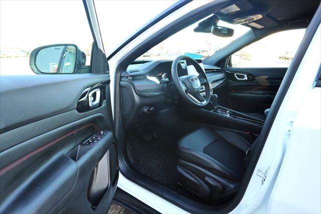 new 2025 Jeep Compass car, priced at $32,777