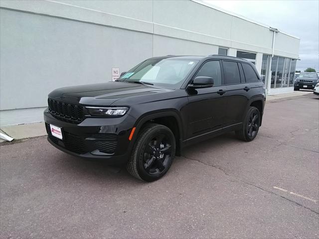 new 2024 Jeep Grand Cherokee car, priced at $44,477