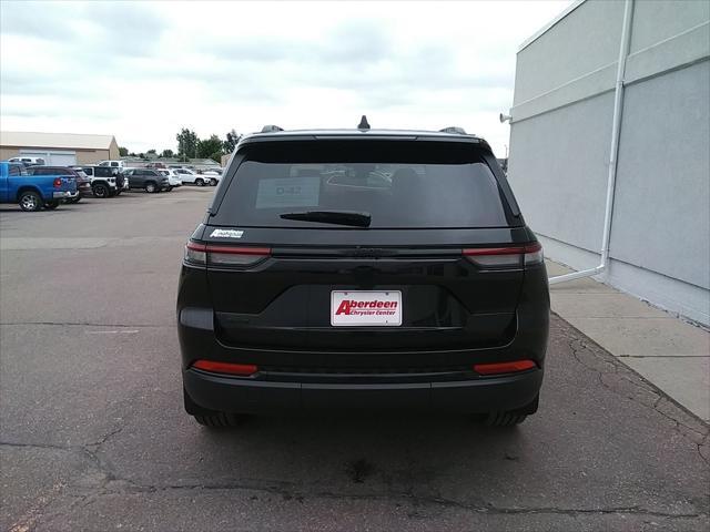 new 2024 Jeep Grand Cherokee car, priced at $44,477