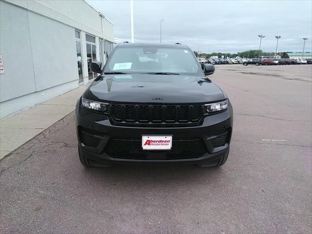 new 2024 Jeep Grand Cherokee car, priced at $44,477