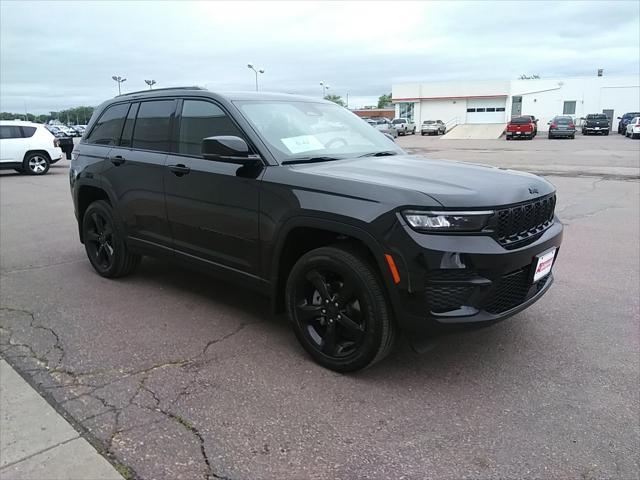 new 2024 Jeep Grand Cherokee car, priced at $44,477