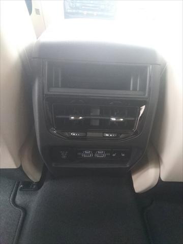 new 2025 Jeep Grand Cherokee car, priced at $42,977