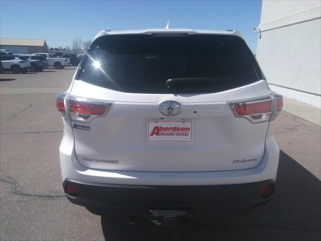 used 2016 Toyota Highlander car, priced at $23,975