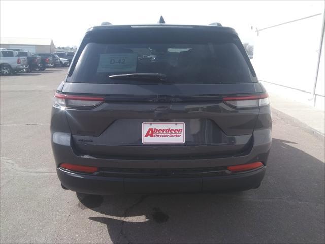 new 2025 Jeep Grand Cherokee car, priced at $42,477