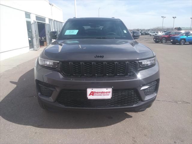 new 2025 Jeep Grand Cherokee car, priced at $42,477