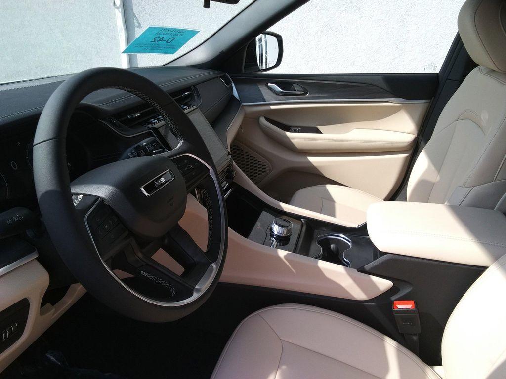 new 2025 Jeep Grand Cherokee L car, priced at $44,977