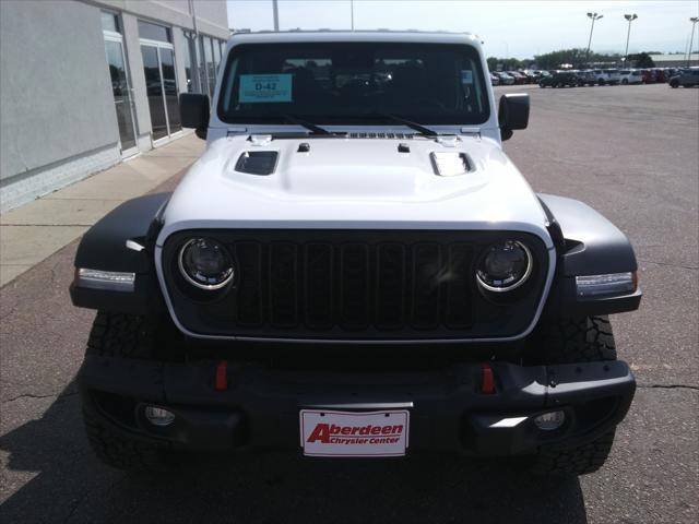 new 2025 Jeep Gladiator car, priced at $51,477
