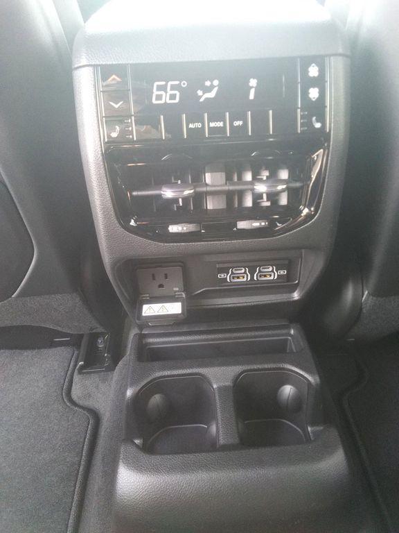 new 2025 Jeep Grand Cherokee L car, priced at $46,977