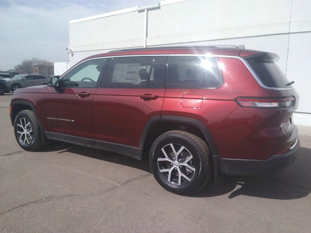 new 2025 Jeep Grand Cherokee L car, priced at $46,977