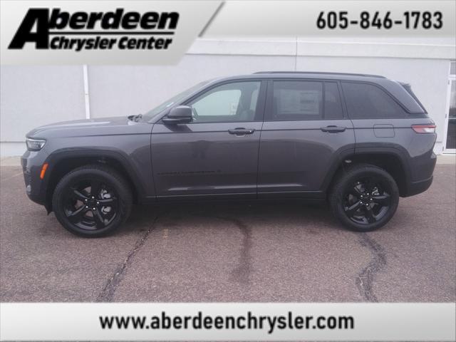 new 2025 Jeep Grand Cherokee car, priced at $45,977