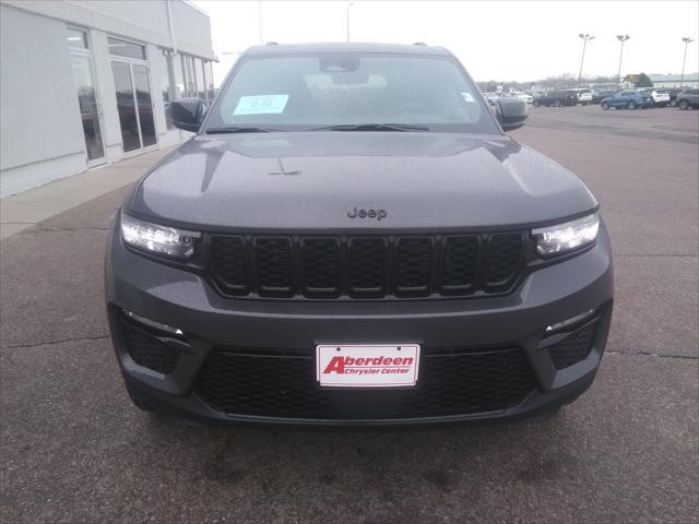 new 2025 Jeep Grand Cherokee car, priced at $46,477