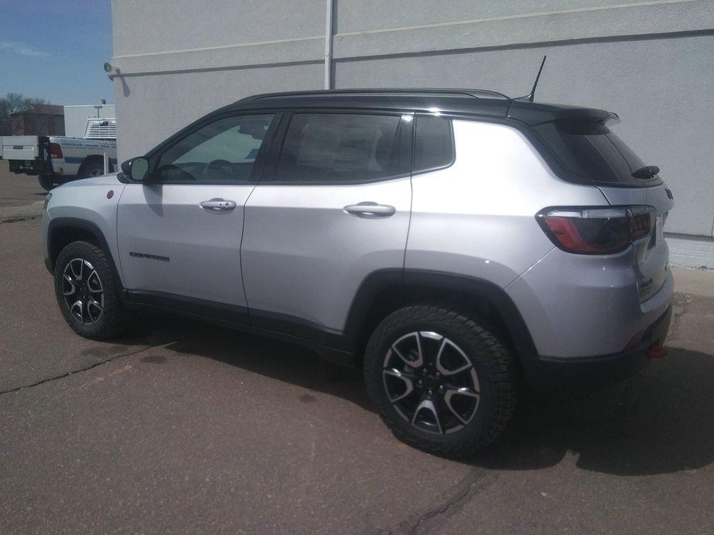 new 2025 Jeep Compass car, priced at $31,977