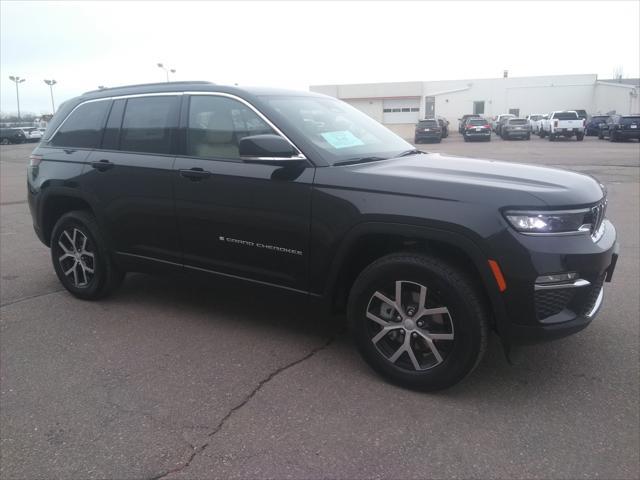 new 2025 Jeep Grand Cherokee car, priced at $43,477