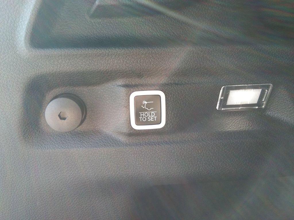 new 2025 Jeep Grand Cherokee L car, priced at $45,977