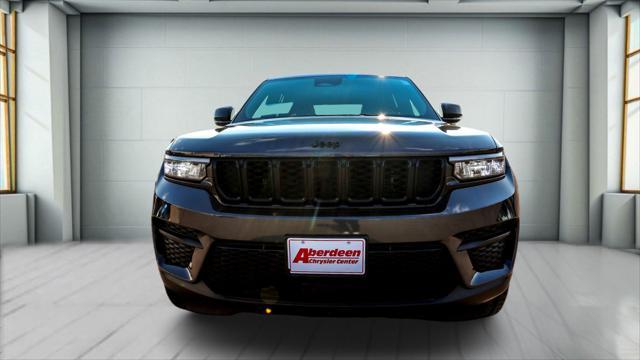 used 2022 Jeep Grand Cherokee car, priced at $34,950