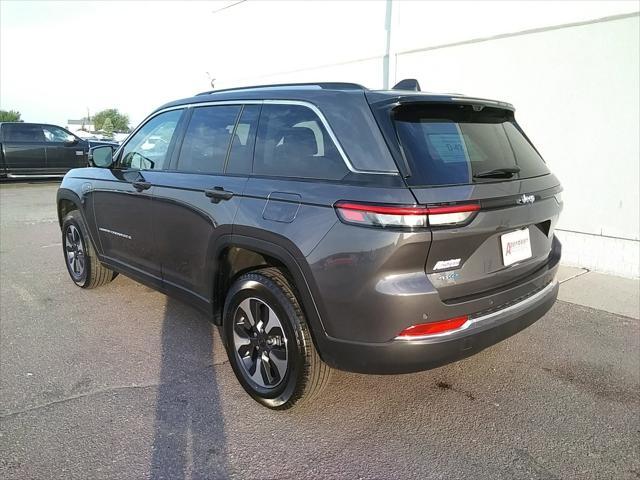 new 2023 Jeep Grand Cherokee car, priced at $48,977