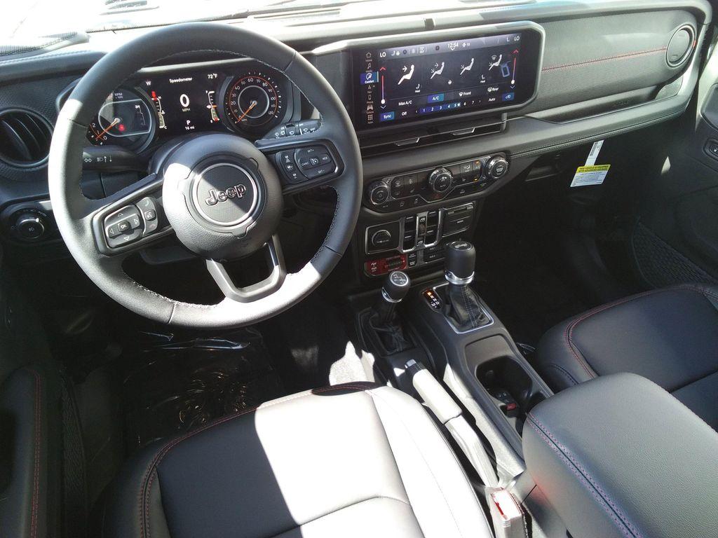new 2025 Jeep Wrangler car, priced at $59,477