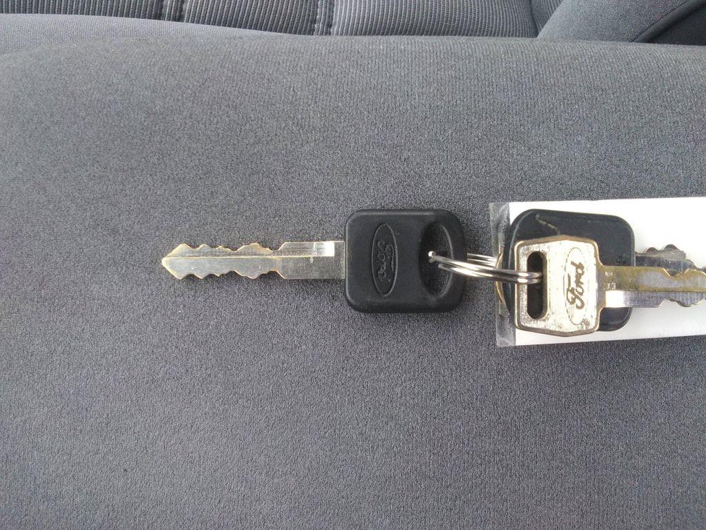 used 1994 Mazda B4000 car, priced at $9,999