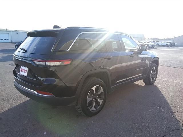 new 2023 Jeep Grand Cherokee car, priced at $48,977