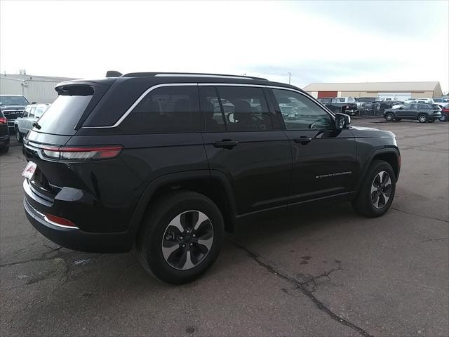 new 2023 Jeep Grand Cherokee car, priced at $54,977