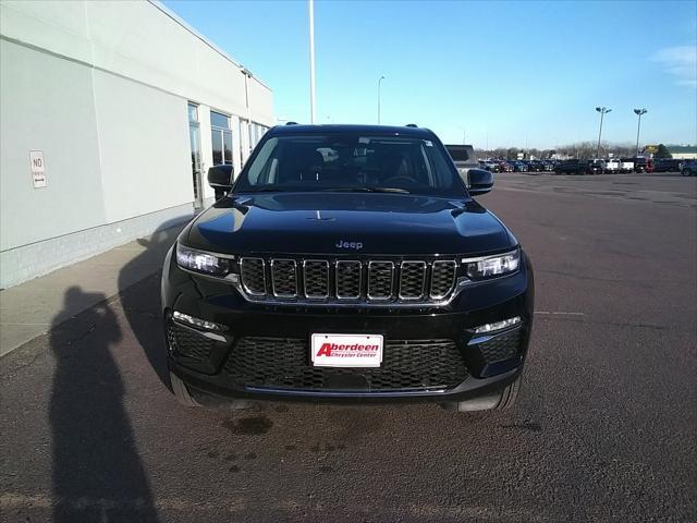 new 2023 Jeep Grand Cherokee car, priced at $48,977