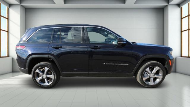 new 2024 Jeep Grand Cherokee car, priced at $44,977