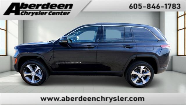 new 2024 Jeep Grand Cherokee car, priced at $44,977