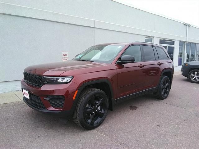 new 2024 Jeep Grand Cherokee car, priced at $44,977