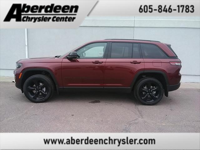 new 2024 Jeep Grand Cherokee car, priced at $44,977