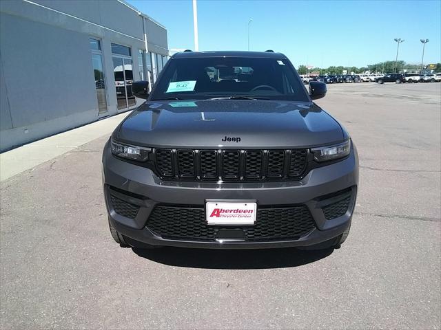 new 2024 Jeep Grand Cherokee car, priced at $44,977