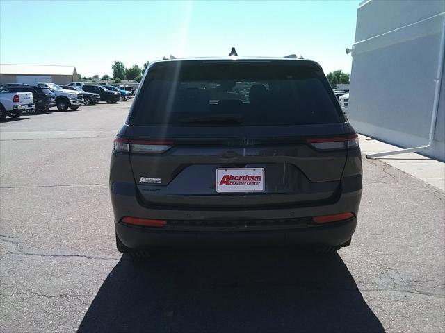 new 2024 Jeep Grand Cherokee car, priced at $44,977