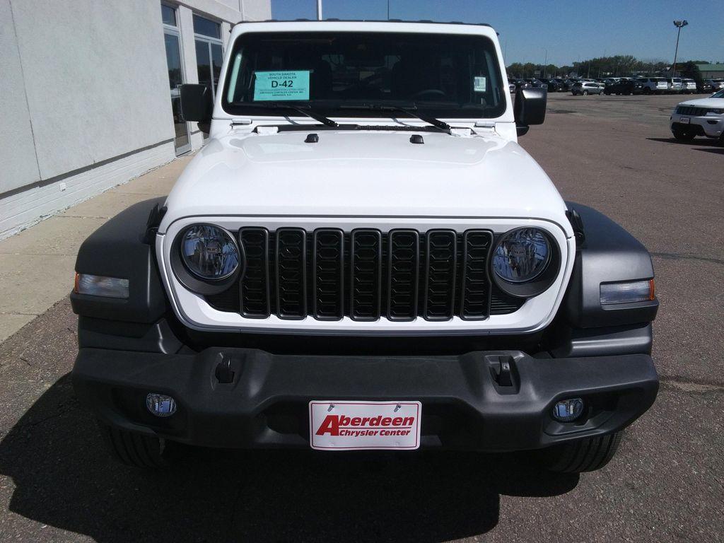 new 2025 Jeep Wrangler car, priced at $44,977