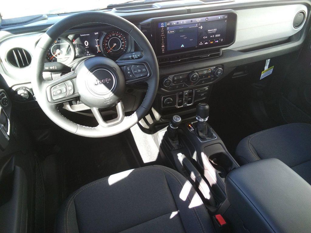 new 2025 Jeep Gladiator car, priced at $46,477